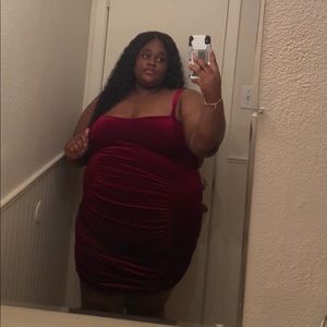 Fashion nova burgundy dress